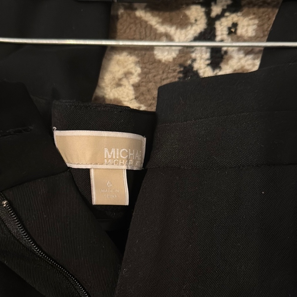 Michael Kors Black Trousers with Streamlined Fit - Picture 4 of 6